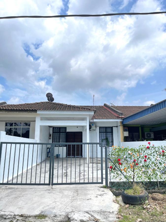 Cozy 18 Entire 3 Bedroom @Alma Bukit Mertajam Exterior foto